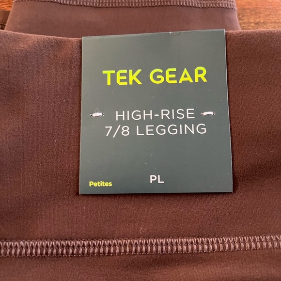 High-Rise Leggings - Picture 3 of 4